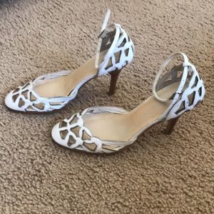 White Colin Stuart heels, size 7